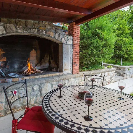 Hundefreundliche Mit 3 Klimaanlagen, Privatpool, Grill, Waschmaschine, Heizung *