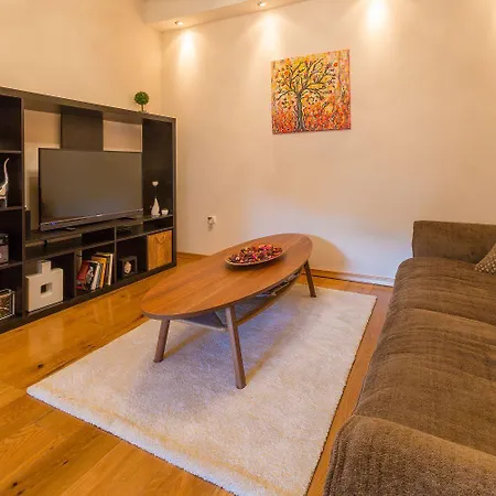 Holiday home Hundefreundliche Mit 3 Klimaanlagen, Privatpool, Grill, Waschmaschine, Heizung *