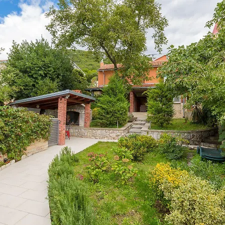 Hundefreundliche Mit 3 Klimaanlagen, Privatpool, Grill, Waschmaschine, Heizung 펜션 Krizisce