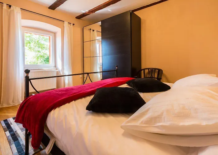 Hundefreundliche Mit 3 Klimaanlagen, Privatpool, Grill, Waschmaschine, Heizung * Krizisce